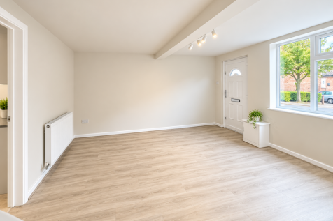 3 bed property for rent in Coleshill Street, Fazeley, Tamworth, Staffordshire