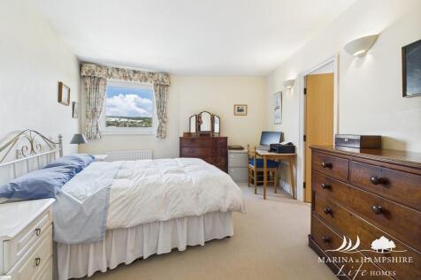 CAM03691G0-PR0052...