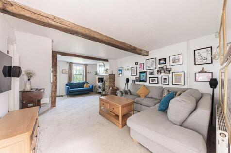Living Room (1)