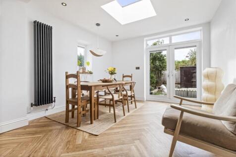9 St Thomas's Road-004.JPG