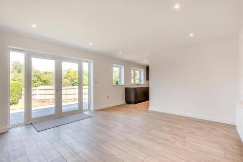 Lounge/Kitchen
