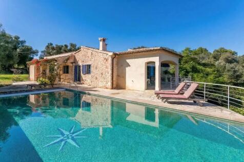 Main view of the finca