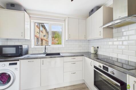 Presented by Clinton at EweMove Bexleyheath and Da