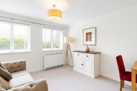 Living Room - Ang...