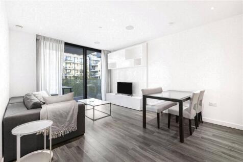 Presenting a remarkable two-bedroom, two-bathroom apartment situated in Catalina House, an esteemed part of the award-winning Goodman's Fields development. This residence boasts an inviting living and