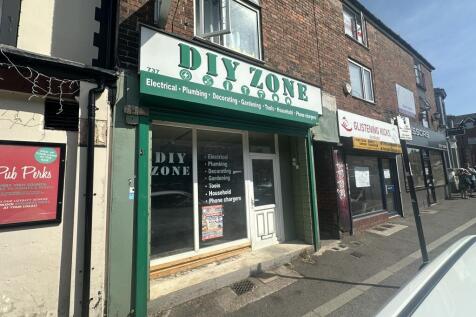 Retail Property (high street) to rent in woodsetts