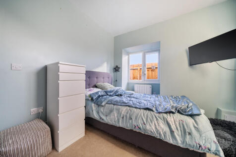 4bc3043d-1085-44d...