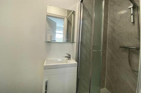 12 Sunningdale Avenue, Feltham, TW13 5JT