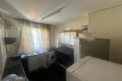 WhatsApp Image 2025-11-17 at 16.16.40 (5).jpeg