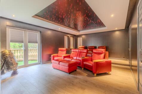 7 bed, 6 bath Detached Villa in Glasgow - Photo 66