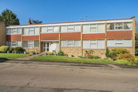 4 Ash Court