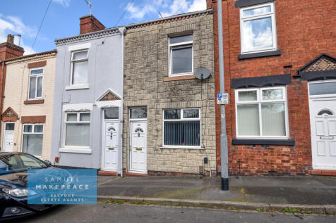 Three Bedroom Terraced Property with Loft Convers