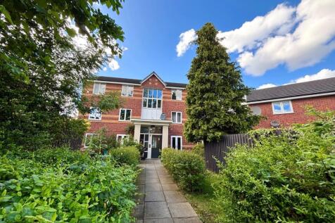 ** Zero Deposit Guarantee Available **
This two bedroom apartment in a relatively new build area just outside of Manchester's city centre is perfect for those who want the hustle and bustle of city li