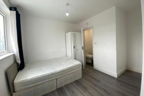 12 Sunningdale Avenue, Feltham, TW13 5JT