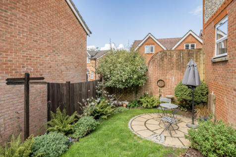 1349323-1-68bef7b...