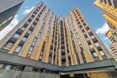 DEPOSIT FREE OPTION AVAILABLE | AVAILABLE 17TH JULY | FULLY FURNISHED | SECURE ALLOCATED PARKING | BALCONY Hallmark Tower is a stunning development situated on the edge of the Green Quarter, just a sh