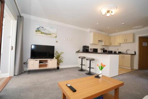 Lake View Open Plan Living