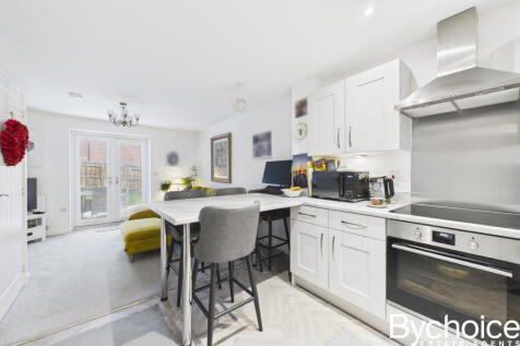 CAM05454G0-PR0107-STILL009