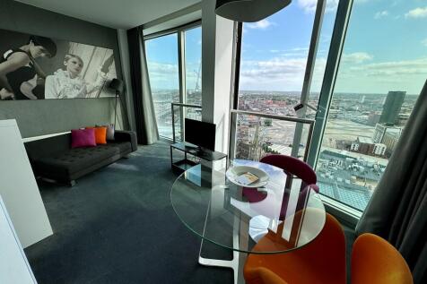 19TH FLOOR ROTUNDA STUDIO VERY WELL FURNISHED