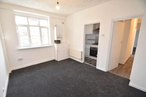 🏡 Spacious Two-Bedroom Flat to Rent in Acton Right next to Acton main line stattion - Elizabeth Line