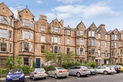 A large and bright two bedroom, first floor flat, in the very desirable district of Marchmont. Retaining period features and offering on street permit parking.