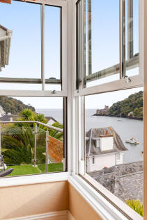 20 P Window View Fairwinds Beacon Road Kingswear