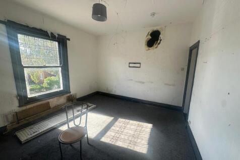 WhatsApp Image 2025-11-17 at 16.16.41 (1).jpeg