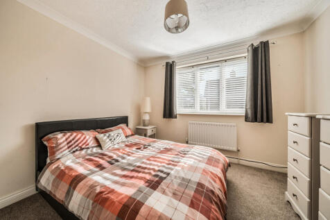 1349795-5-68c3e4c...