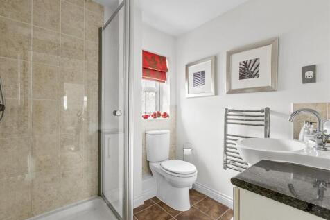 7 Turners Field, HP13 5YZ-2.jpg