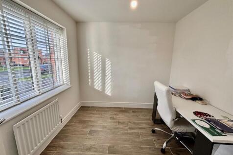 Home Office/Family Room