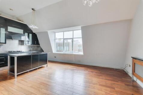 Apartment 14, 22 Sir Thomas Street_5.jpg