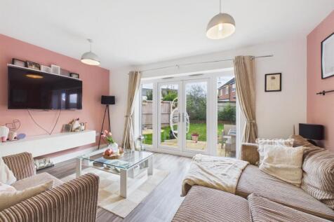 Spacious Lounge