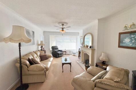 Living Room.jpg