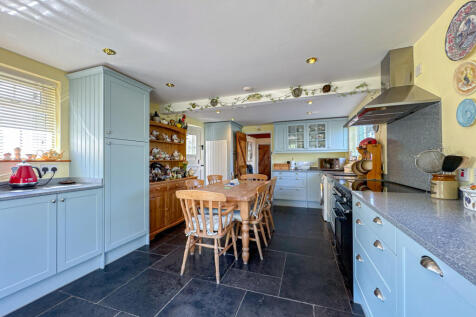 Kitchen Dining Room (3)