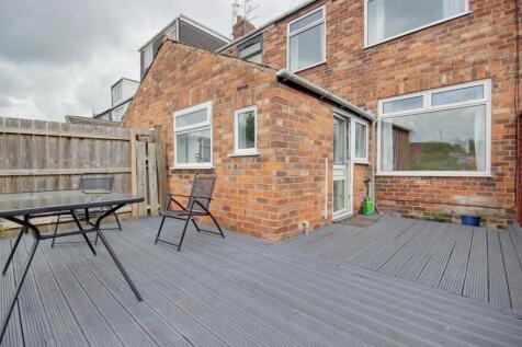 Keswick Gardens (5).jpg