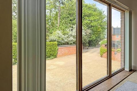 First Floor Galleried Landing