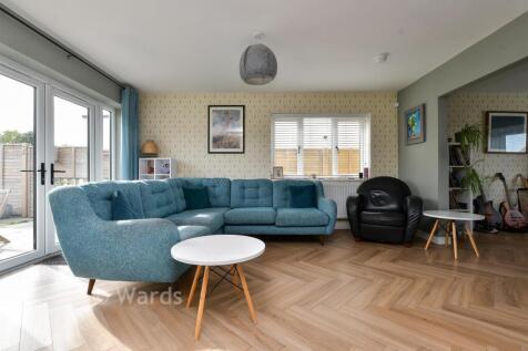 Sitting/Dining Area