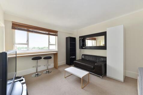 A very well presented studio apartment situated within a popular portered building with incredible views.