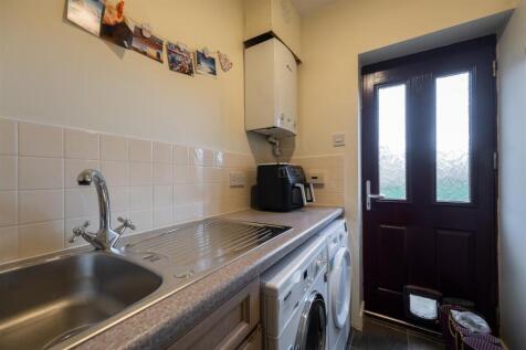 3 Sandbach Drive-006.jpg