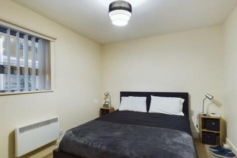 CAM02525G0-PR0032-ST