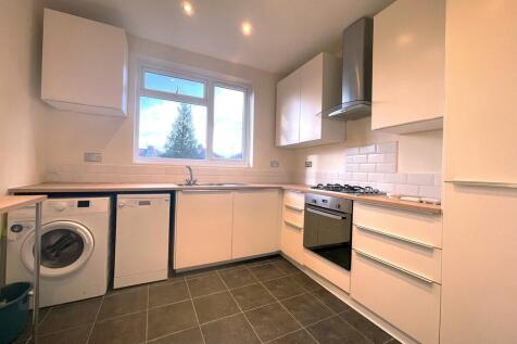 2 Bedroom Flat in HA2 7LN