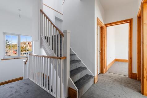 A23 - 20 Osney Avenue, Paignton - 250228