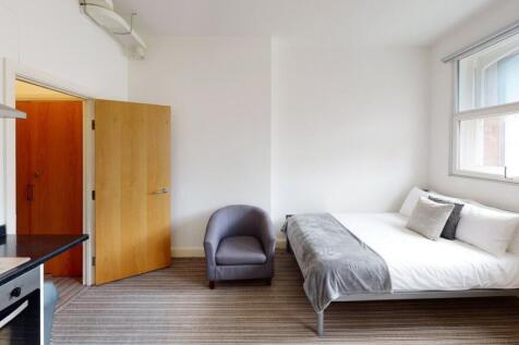 Key features: All bills included, location. A modern, FURNISHED studio apartment in a FANTASTIC LOCATION just a 10 minute walk from the Bristol University campus and surrounded by bars, pubs and resta