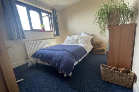 hunton-gardens-ct2-7tt-931729