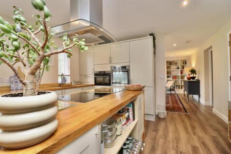 Kitchen E