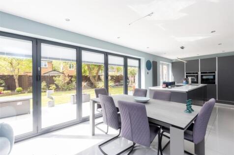 Kitchen / Diner / Entertaining