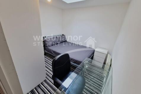 FLAT 14