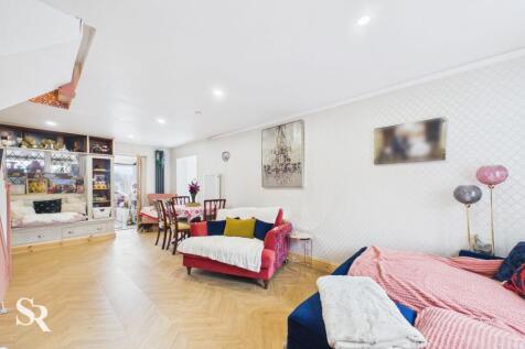 Open-Plan Living & Dining Area