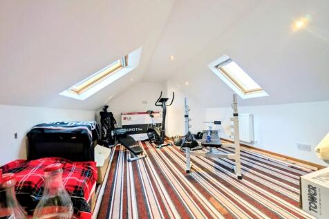 FLOORED &amp; LINED LOFT