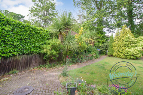 Private front gardens